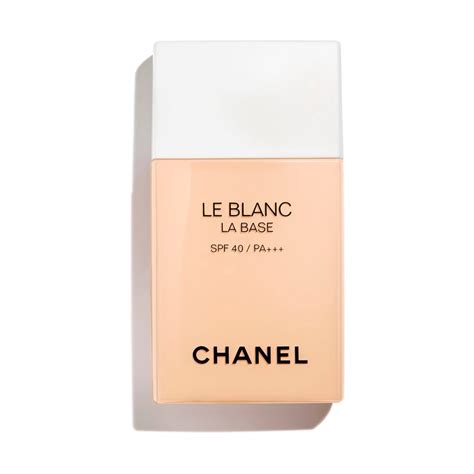 chanel makeup base le blanc|le blanc la base.